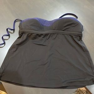 Athleta tankini top- black and navy